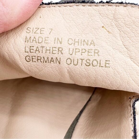 Very Volatile Atwood Calf Slip on Mule in‎ Green Camo Sz 7 - Picture 10 of 15